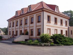 Hotel Zámeček - Frýdlant