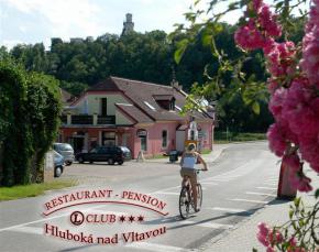 Pension-Restaurant  L-CLUB - Hluboká nad Vltavou