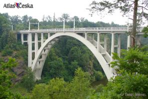 Most Bechyňská duha