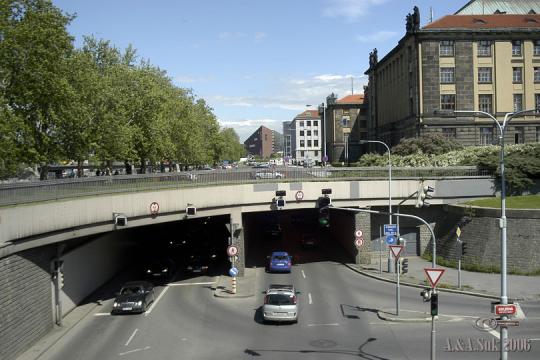 Těšnovský tunel