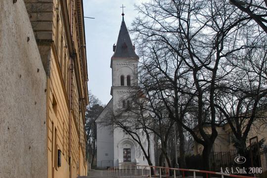 Kostel sv. Prokopa - Školní