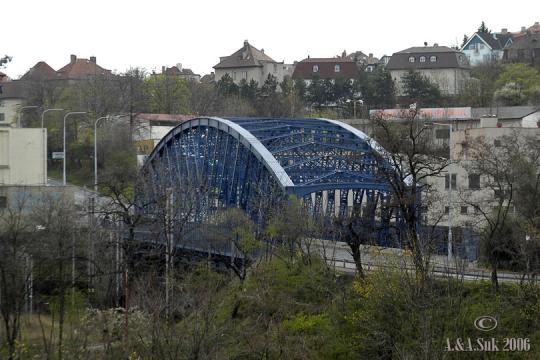 Most přes železniční trať - Moskevská