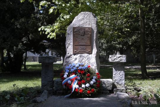 Pomník obětem německé okupace - Vinoř