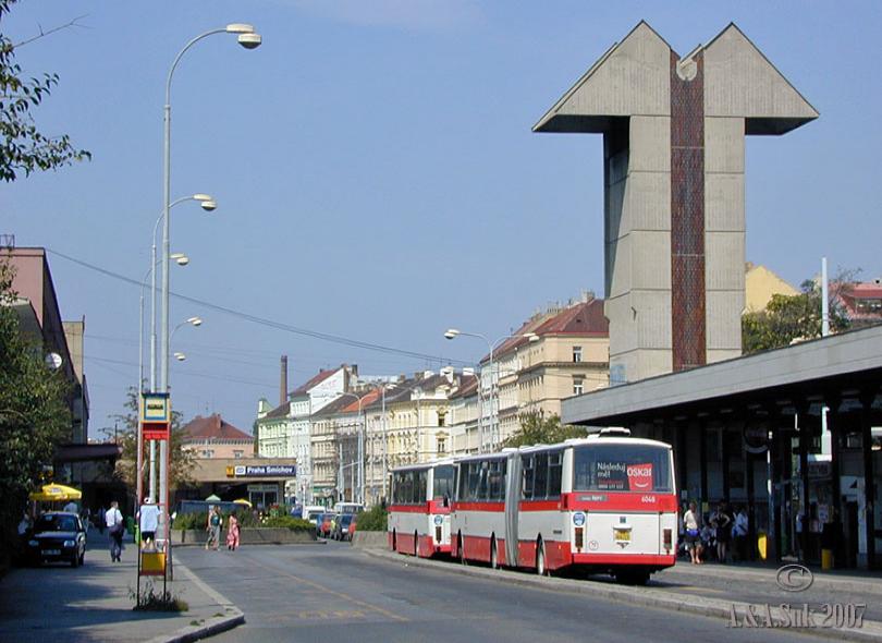 Autobusová zastávka Smíchovské nádraží