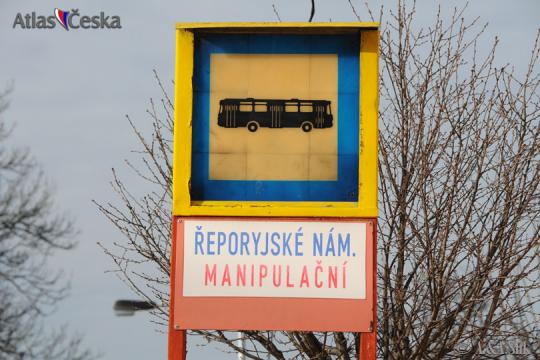 Autobusová zastávka Řeporyjské náměstí - manipulační - 