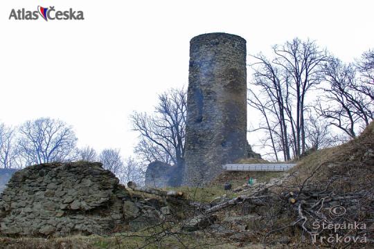 Zřícenina hradu Kostomlaty pod Milešovkou - 