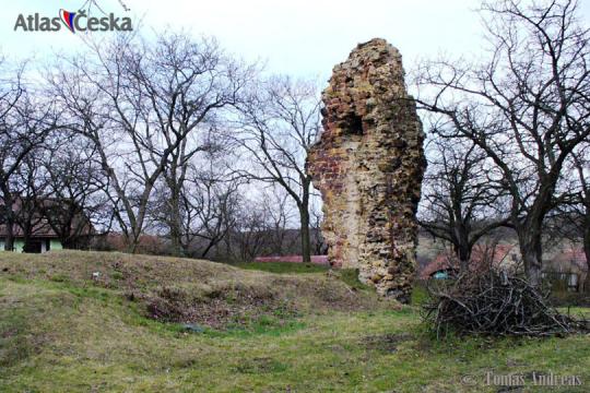 Zřícenina hradu Žerotín - 