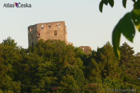 Zřícenina hradu Valečov - 