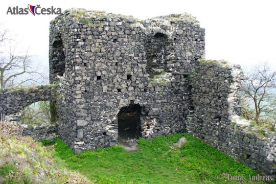 Zřícenina hradu Ronov - 