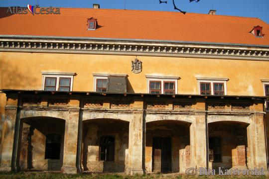 Zámek Dolní Beřkovice - 