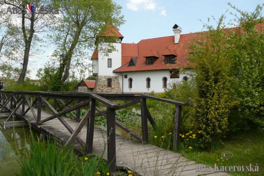 Hrad, muzeum a skanzen Červený Újezd - 