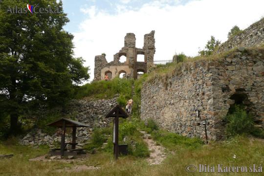 Zřícenina hradu Dívčí Kámen - 