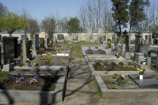 Uhříněvský hřbitov - 