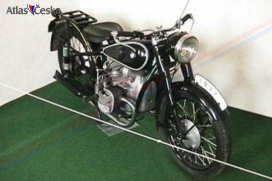Muzeum motocyklů a expozice české hračky - 