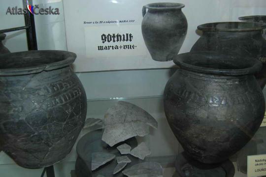 Historické muzeum – expozice Nejstarší dějiny Louňovic pod Blaníkem - 