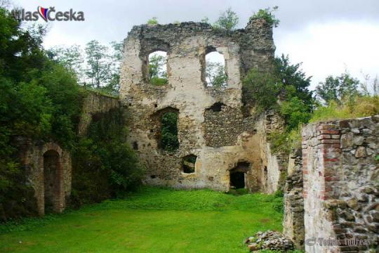 Zřícenina hradu Roupov - 