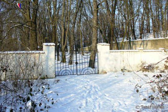 Židovský hřbitov Postřižín - 
