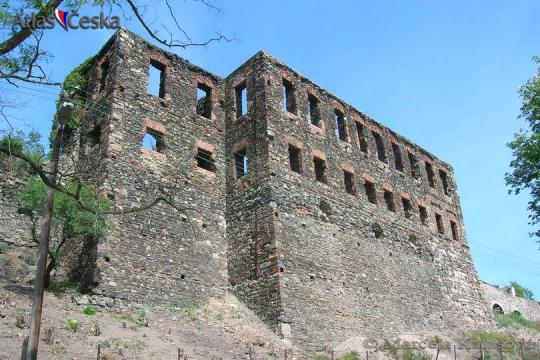 Zřícenina hradu  Chvatěruby - 