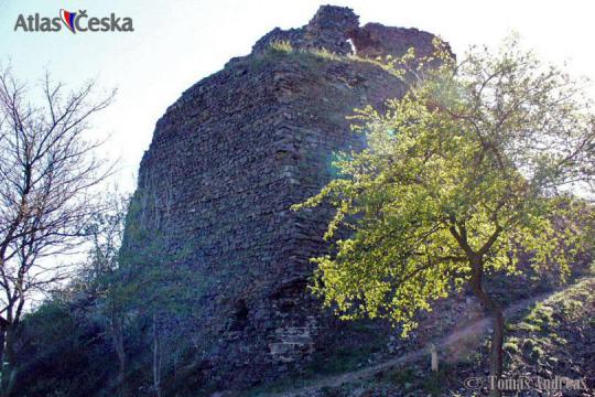 Zřícenina hradu Košťálov - 