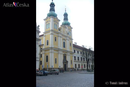 Kostel Nanebevzetí Panny Marie - Hradec Králové - 
