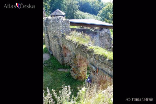 Zřícenina hradu Lukov - 