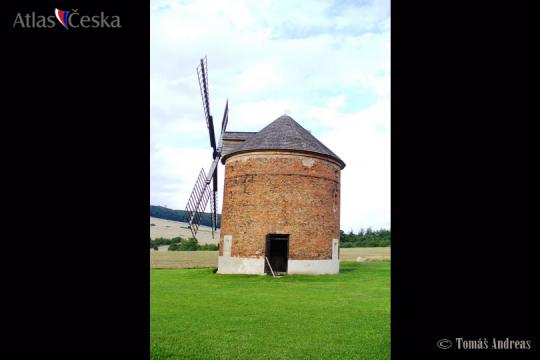 Větrný mlýn Chválkovice - 