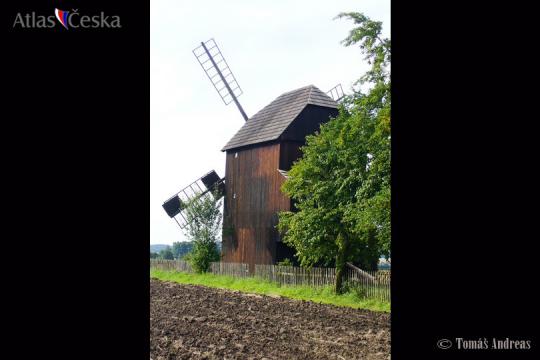 Větrný mlýn Rymice - 