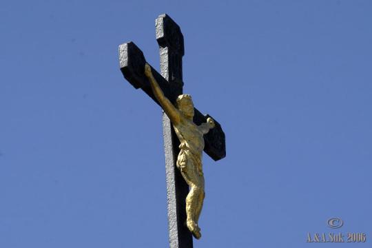 Kříž na zvoničce v Mírové ulici - 