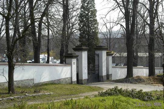 Hloubětínský hřbitov - 