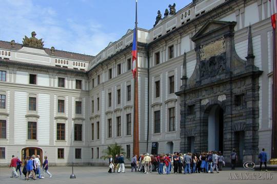 Pražský hrad I. nádvoří - 