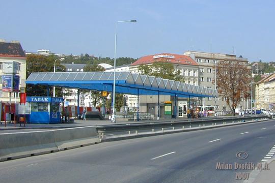 Autobusová zastávka Vysočanská - 