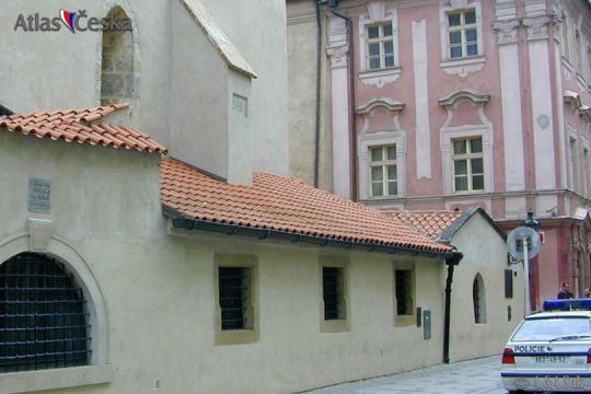 Staronová Synagogue - 