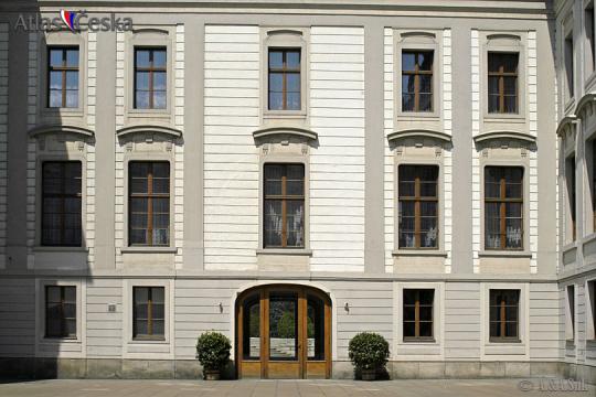Palác Tereziánský - 
