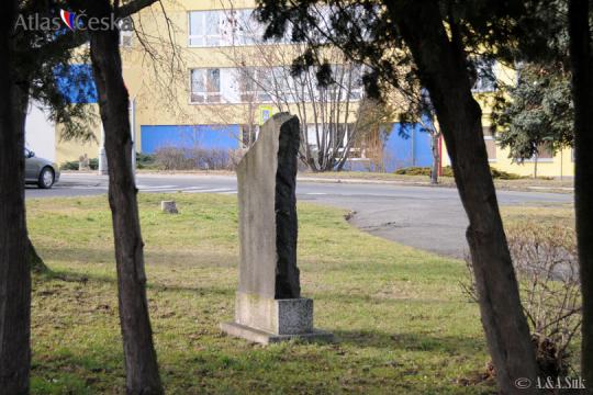 Pomník obětem II. světové války na náměstí Jiřího Berana - 